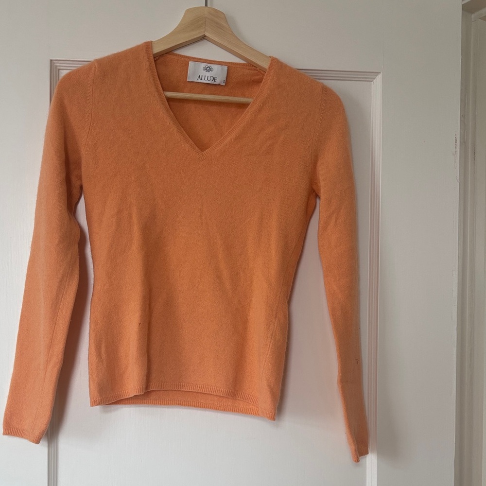 Allude Orange V-Neck Sweater